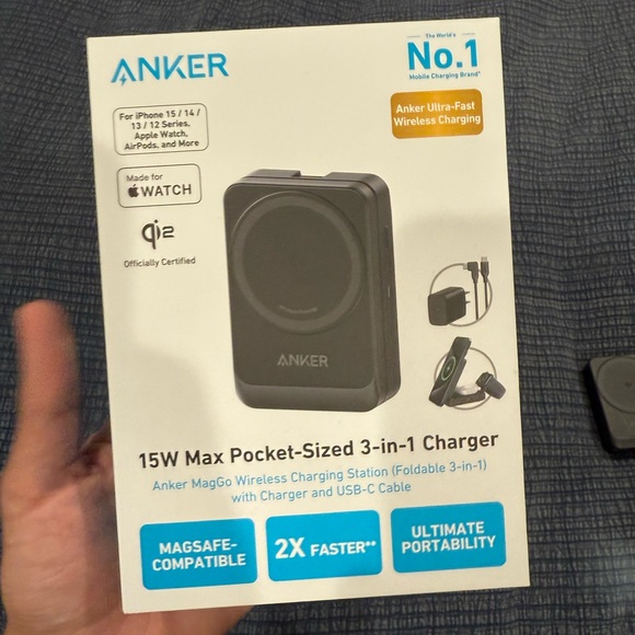 Anker mag safe 3in1 Wireless Charging Station - Black - Picture 4 of 8